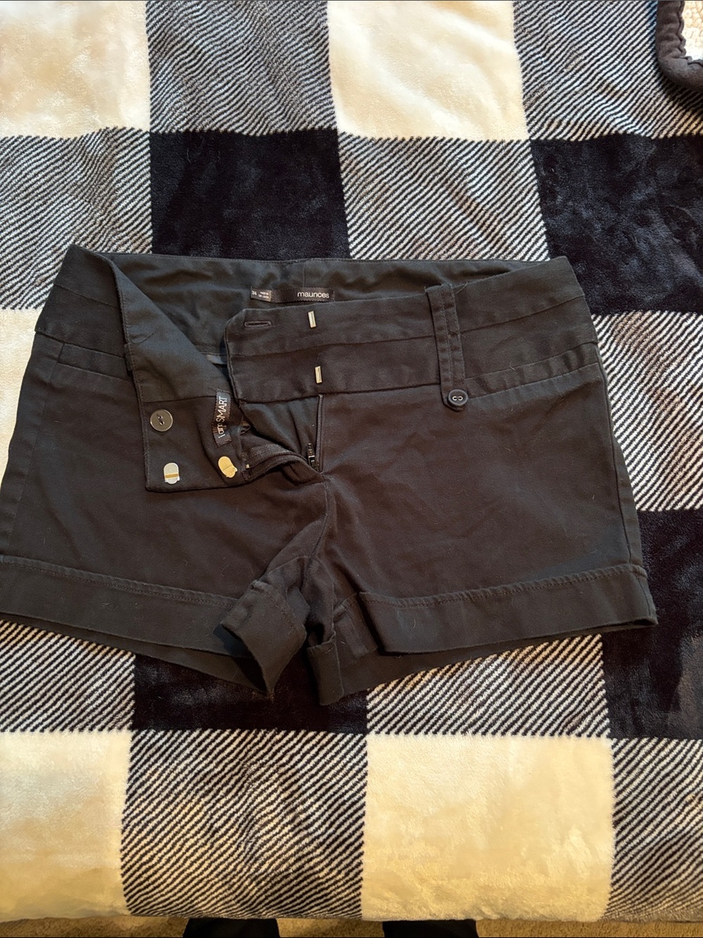 Maurices Black Women's Cuffed Shorts
